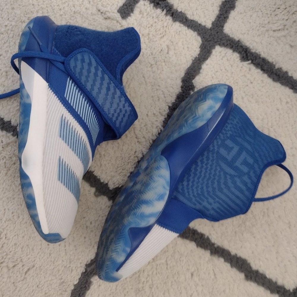 ADIDAS HARDING WHITE AND BLUE NEW SIZE 7.5